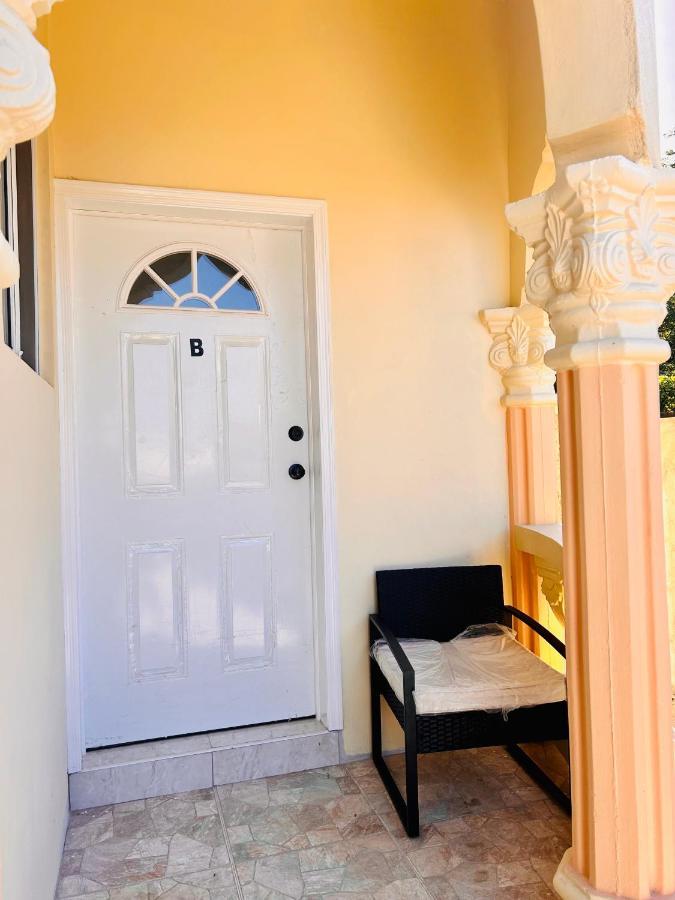 The Rest Stop-B- 15 Min From Airport/24Hrs Security Montego Bay Exterior foto
